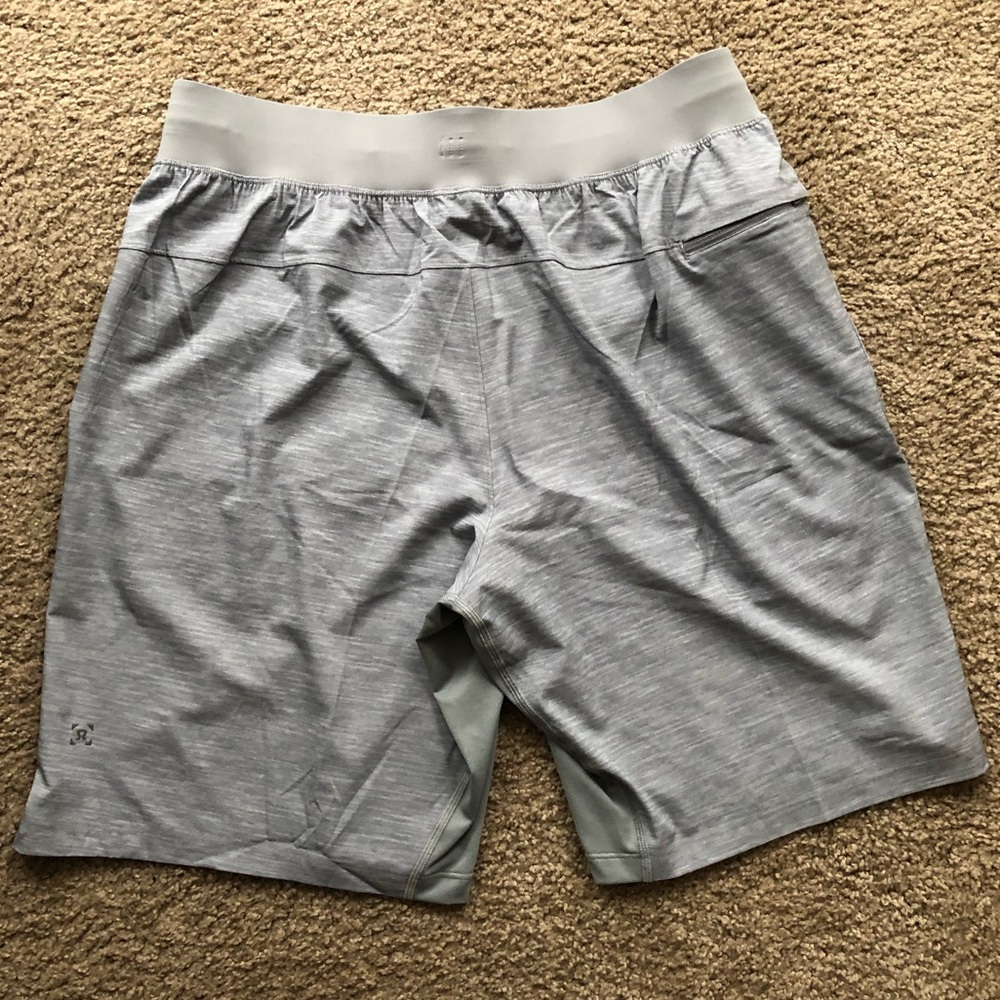 Lululemon T.H.E. Short Linerless Men’s Large L 9” Running